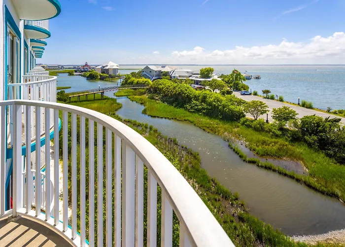 Coconut Malorie Resort Hotel, Ascend Hotel Collection